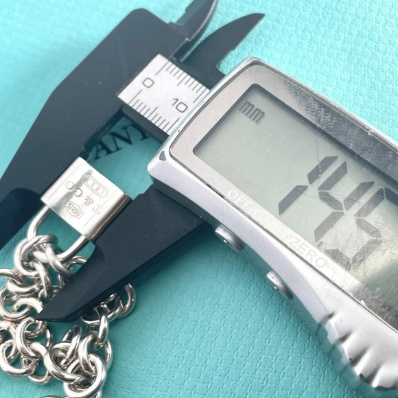 Tiffany Luxury 925 Sterling Silver Bracelet - Picture 2 of 12